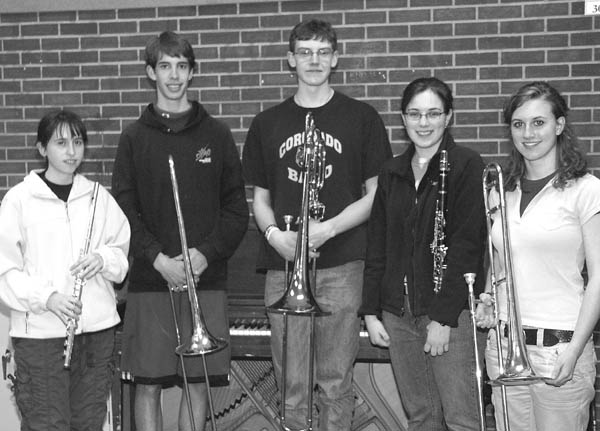 Saraiya Ruano, Nic Mahoy, Ben Wolf, Katy Simpson, Katie Oldberg.
Westside Pioneer photo